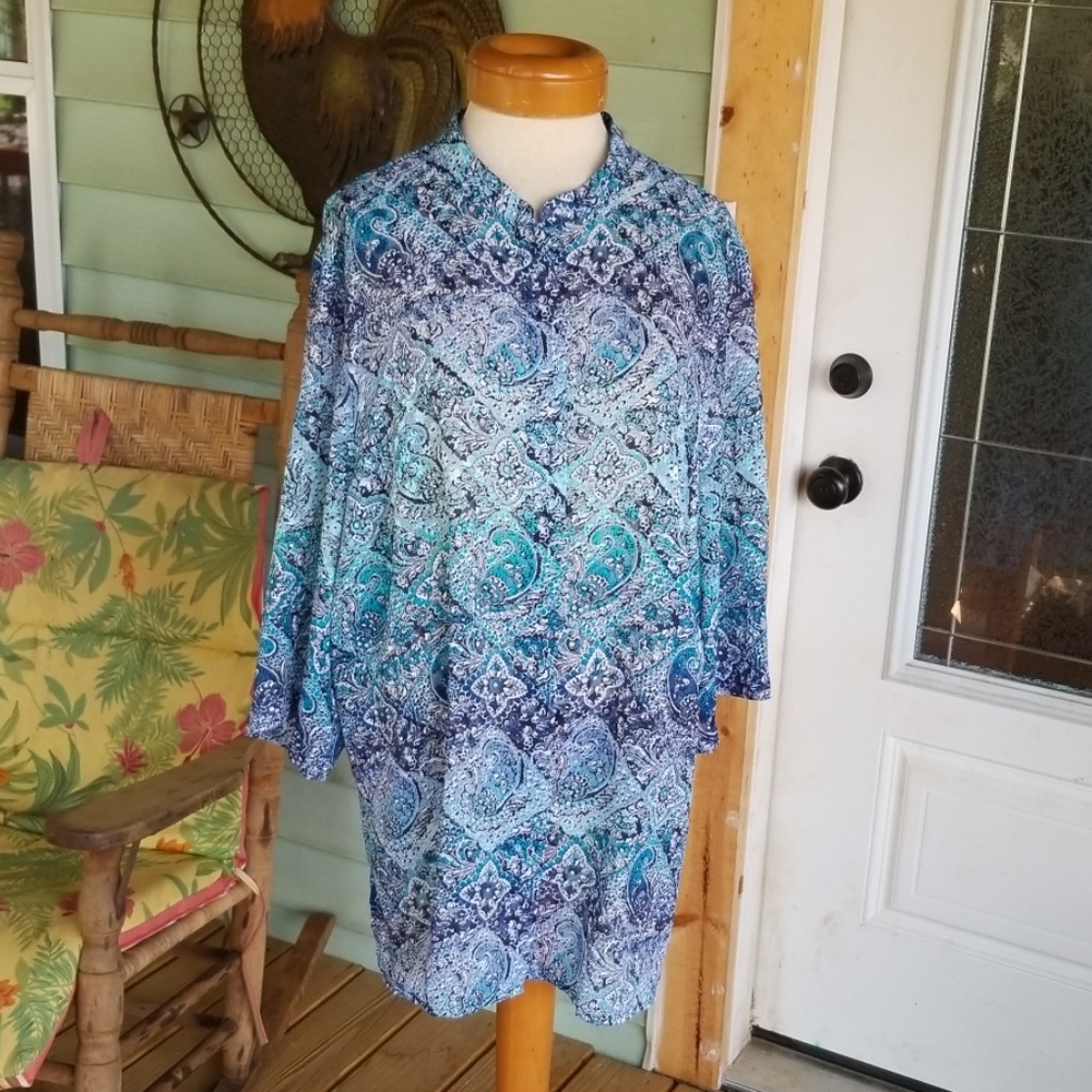 Maggie Barnes Top Size 2x